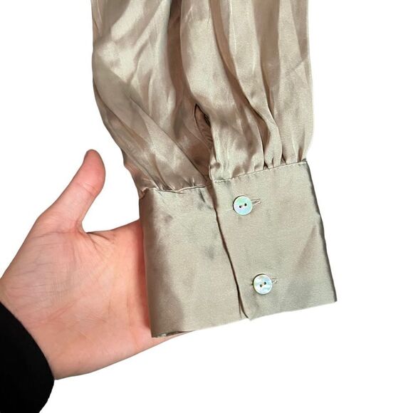 3 for $30! Zara biege satin 1/4 button top - Picture 5 of 9